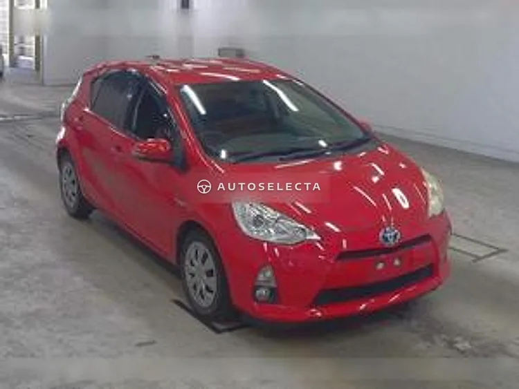 Toyota Aqua 2012, photo 1 of 1