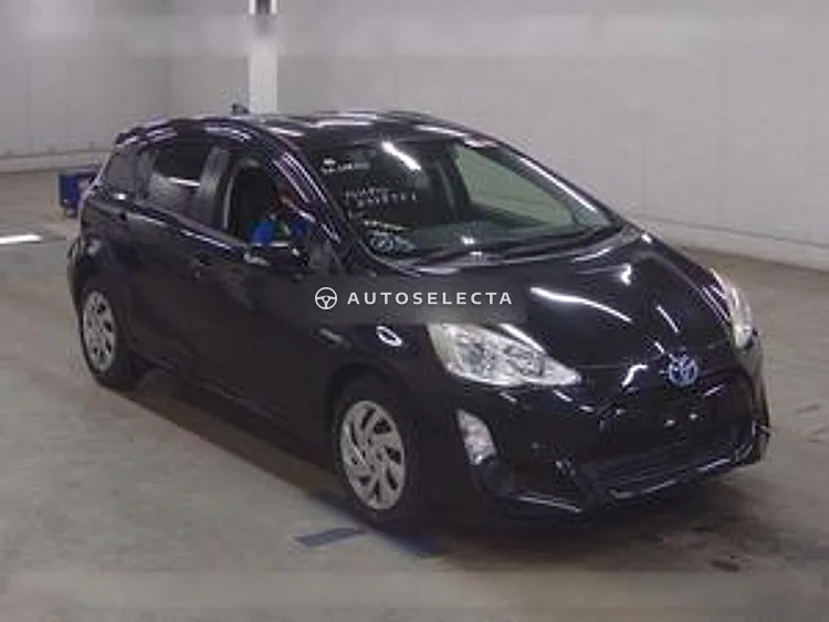 Toyota Aqua 2015, photo 1 of 1