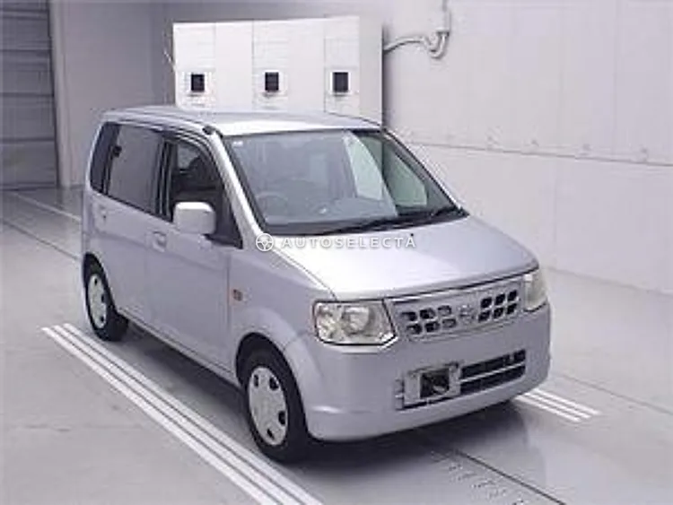 Nissan Otti 2012, photo 1 of 1