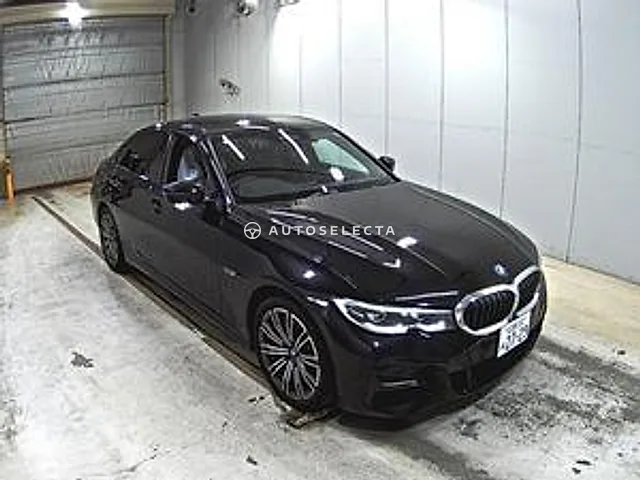 BMW 3 Series 2022, auction grade 4.5