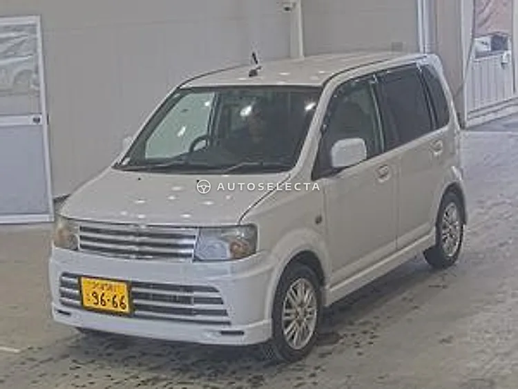 Nissan Otti 2009, photo 1 of 1
