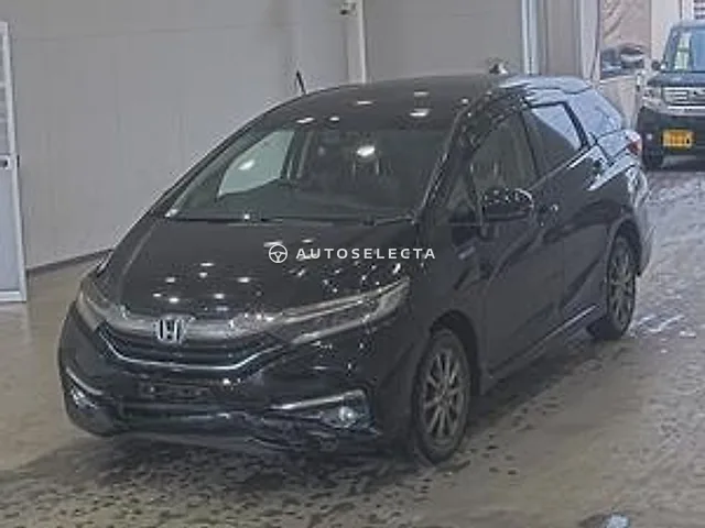 Honda Fit Shuttle 2015, auction grade 3.5
