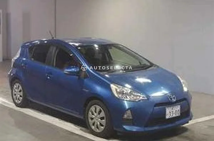 Toyota Aqua 2012, photo 1 of 1