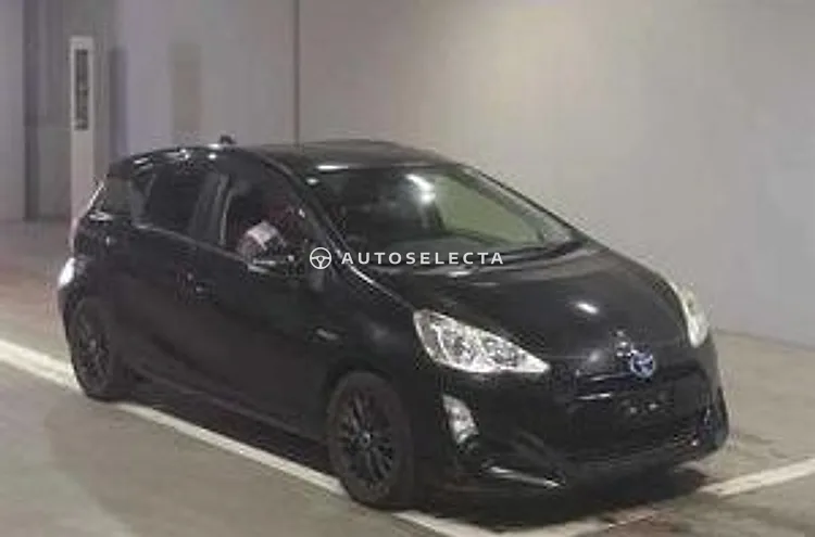 Toyota Aqua 2015, photo 1 of 1