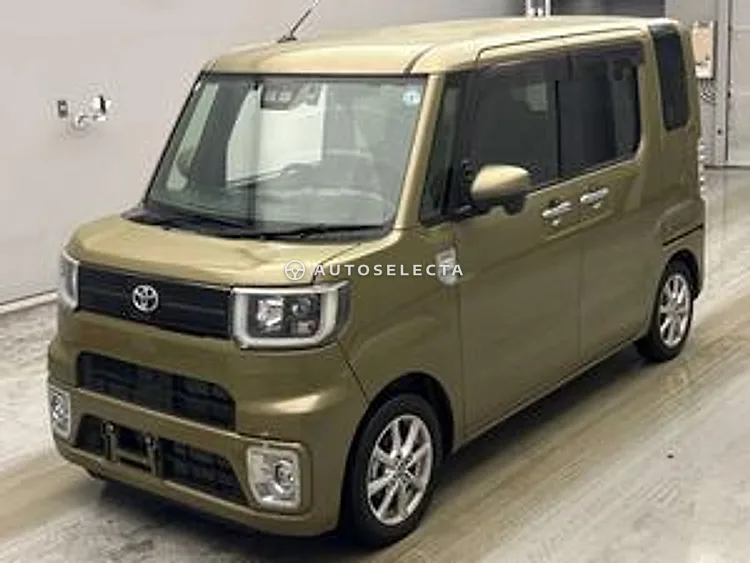 Toyota Pixis Mega 2022, photo 1 of 1