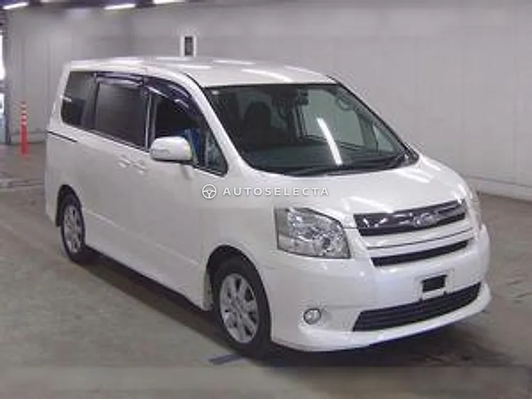 Toyota Noah 2008, photo 1 of 1