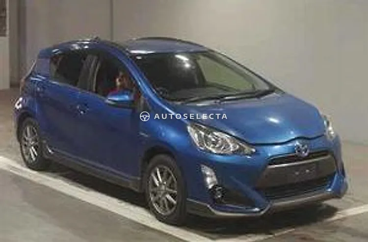 Toyota Aqua 2015, photo 1 of 1
