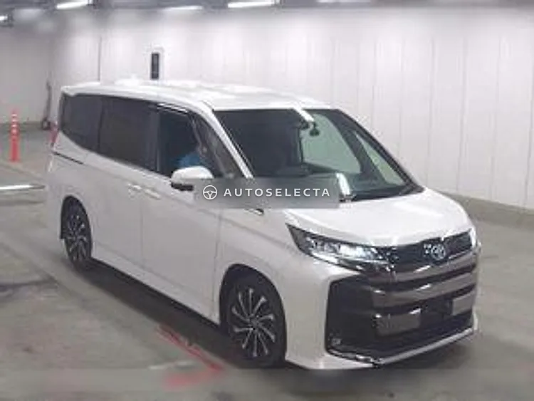 Toyota Noah 2022, photo 1 of 1