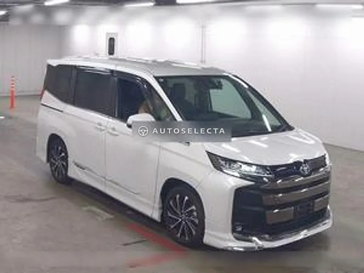 Toyota Noah 2023, photo 1 of 1