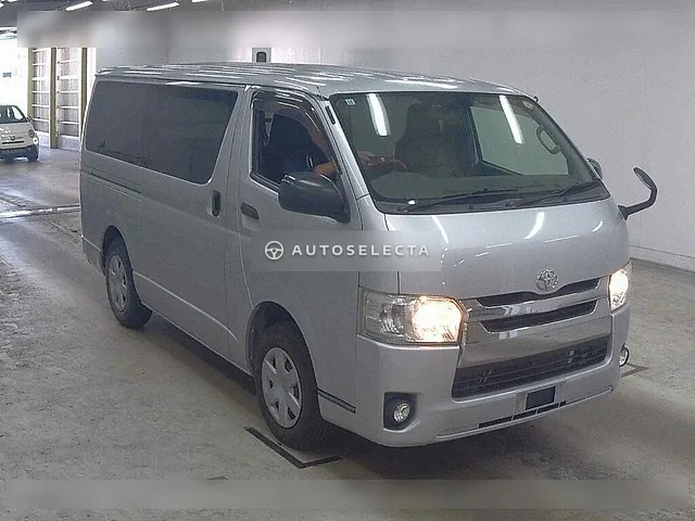 Toyota Hiace Van 2015, auction grade R