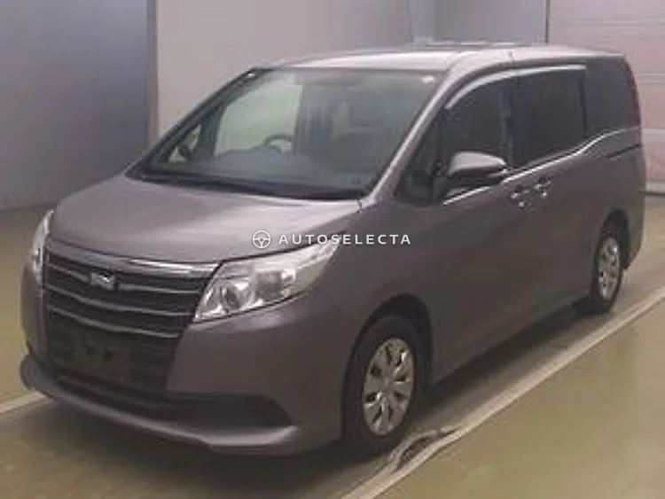 Toyota Noah 2015, photo 1 of 1