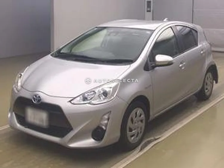 Toyota Aqua 2017, photo 1 of 1