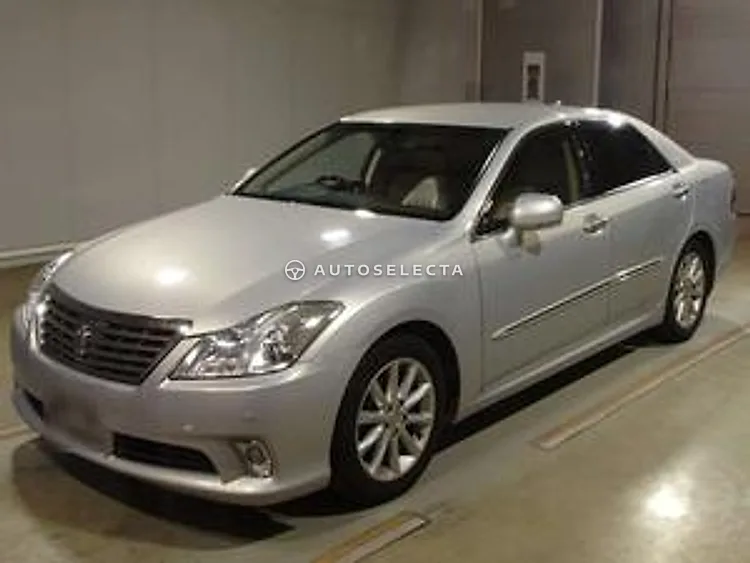 Toyota Crown 2012, photo 1 of 1