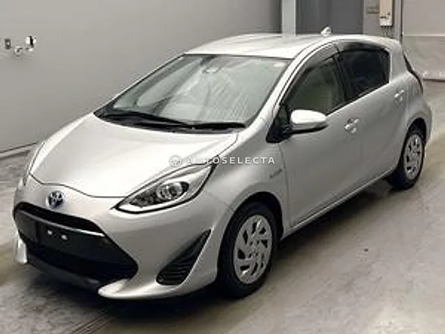 Toyota Aqua 2017, auction grade RA