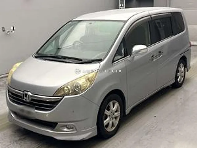 Honda Stepwgn 2005, auction grade R