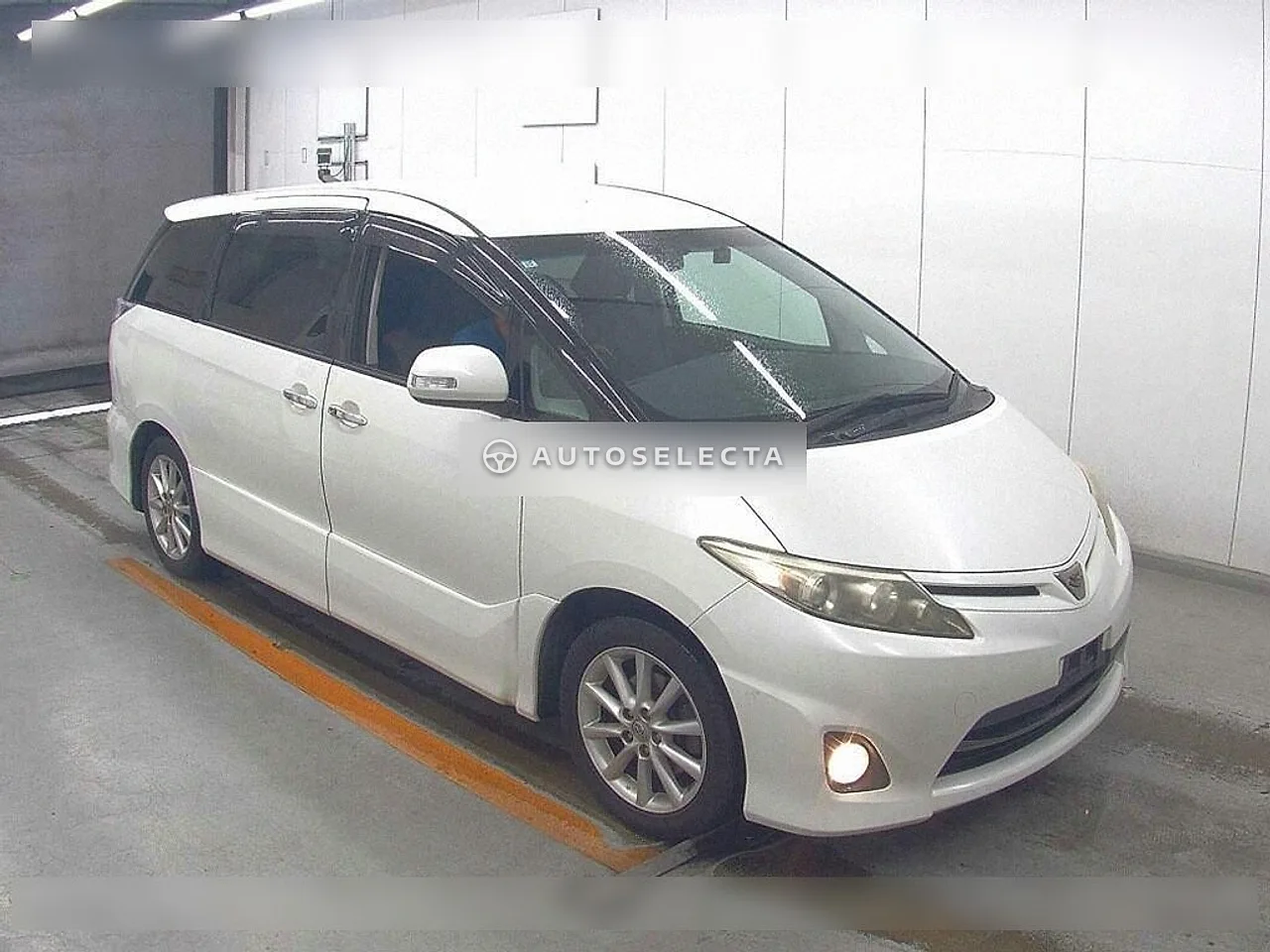 Toyota Estima 2009, photo 1 of 1