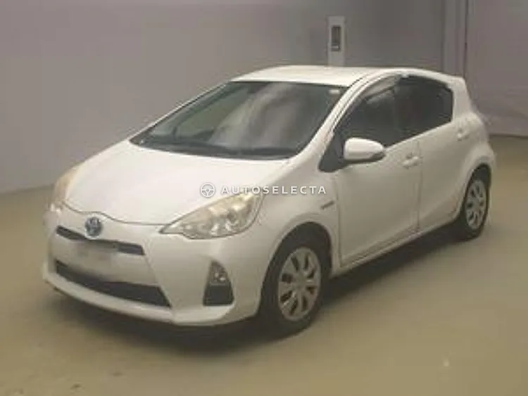 Toyota Aqua 2012, photo 1 of 1