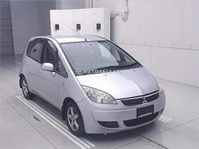 Mitsubishi Colt 2005, auction grade R