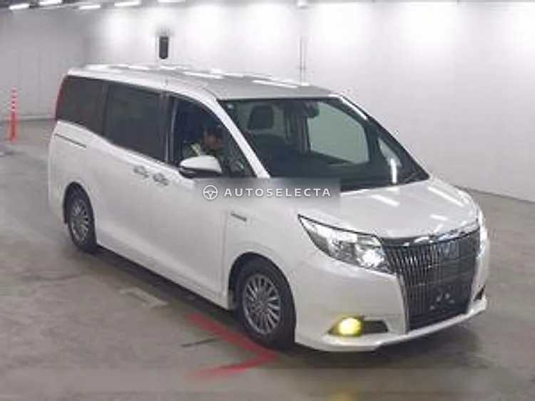 Toyota Esquire 2017, photo 1 of 1