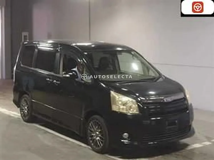 Toyota Noah 2008, photo 1 of 1