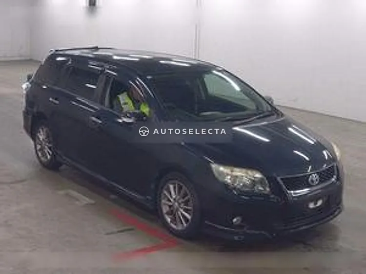 Toyota Corolla Fielder 2010, photo 1 of 1
