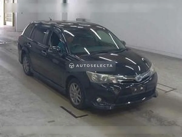 Toyota Corolla Fielder 2013, photo 1 of 1