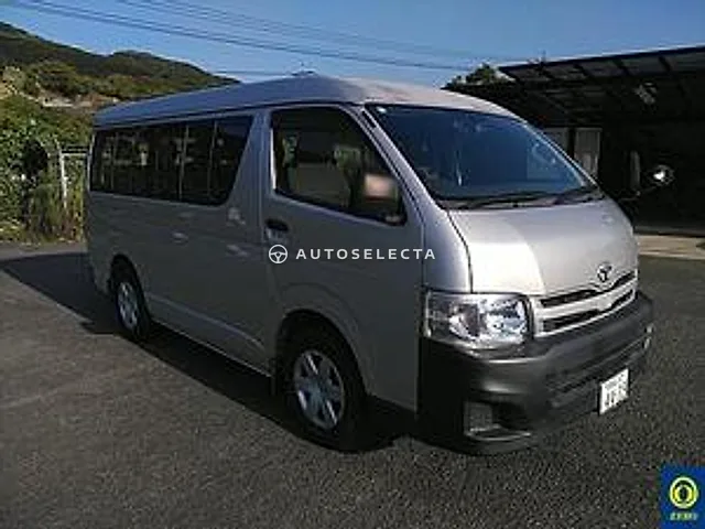 Toyota Hiace Wagon 2012, auction grade R
