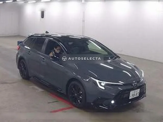 Toyota Corolla Touring 2026, auction grade 6