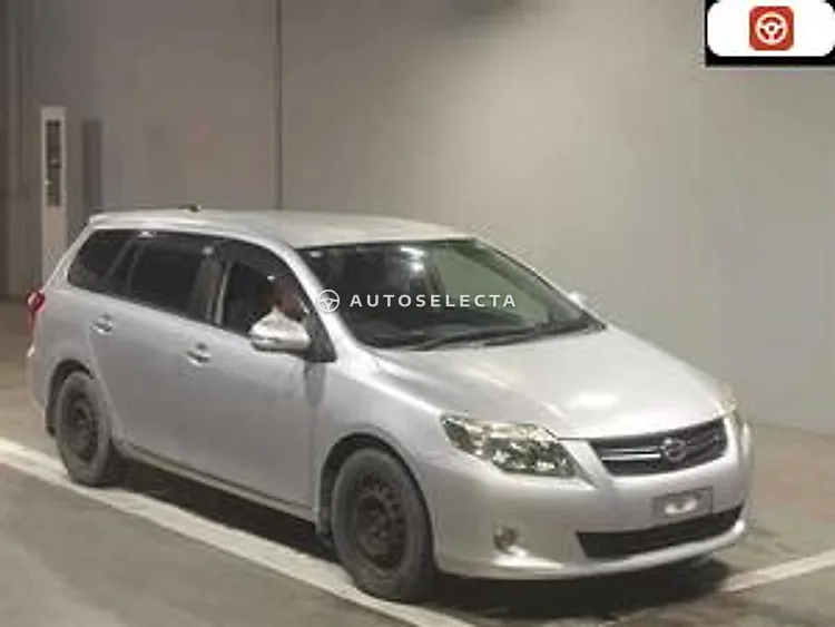 Toyota Corolla Fielder 2011, photo 1 of 1