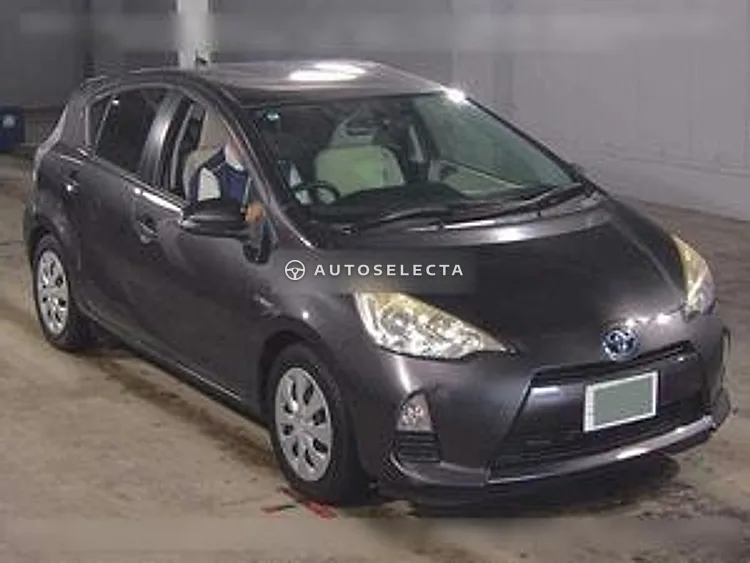 Toyota Aqua 2012, photo 1 of 1