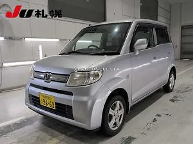 Honda Zest 2008, auction grade R
