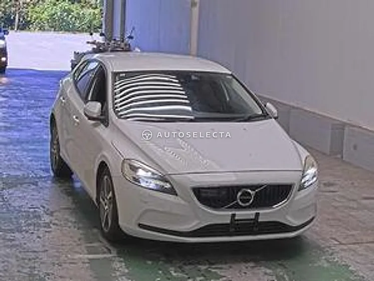 Volvo V40 2017, photo 1 of 1