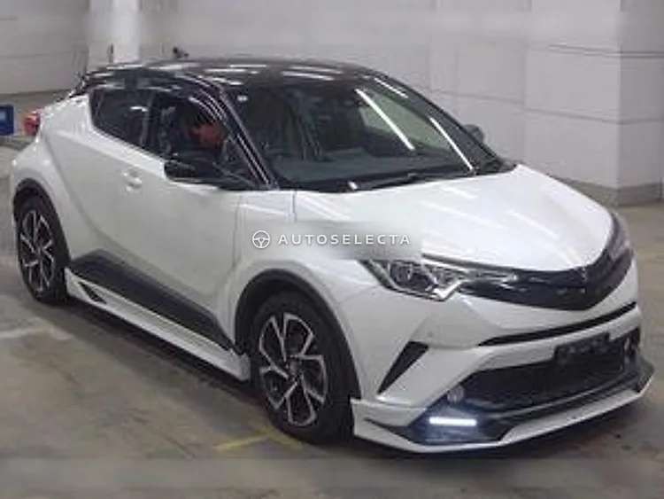 Toyota C-HR 2017, photo 1 of 1