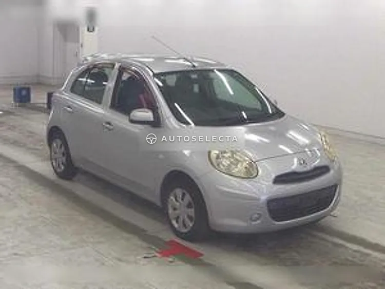 Nissan March 2011, photo 1 of 6