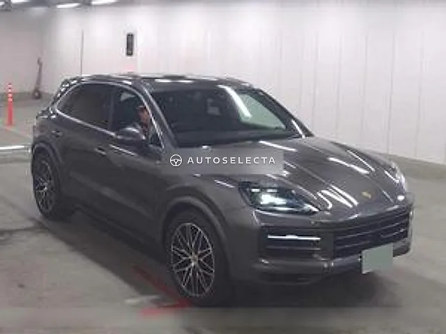 Porsche Cayenne 2023, auction grade 4