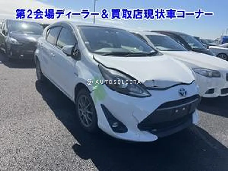 Toyota Aqua 2017, photo 1 of 1