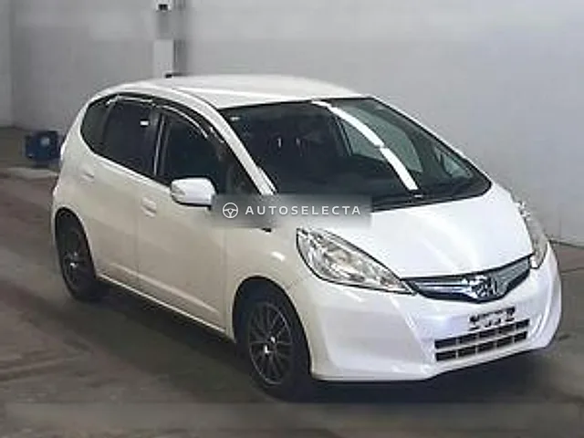 Honda Fit Hybrid 2011, auction grade R