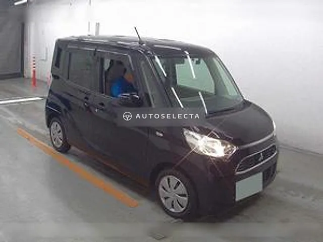 Mitsubishi eK Space 2018, auction grade 3