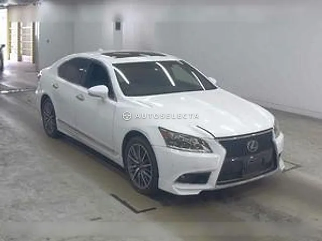 Lexus LS 2014, auction grade 3.5