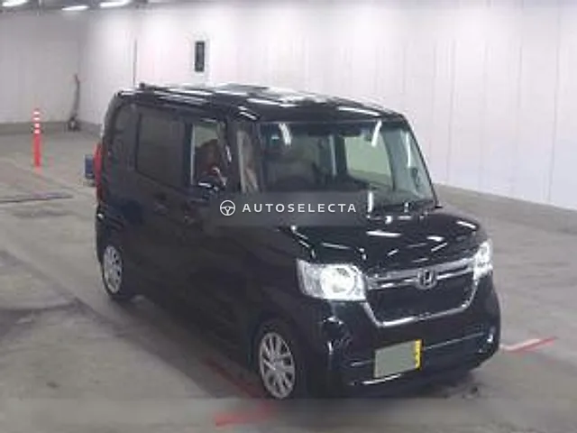 Honda N-BOX 2022, auction grade R