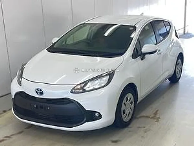 Toyota Aqua 2022, auction grade R