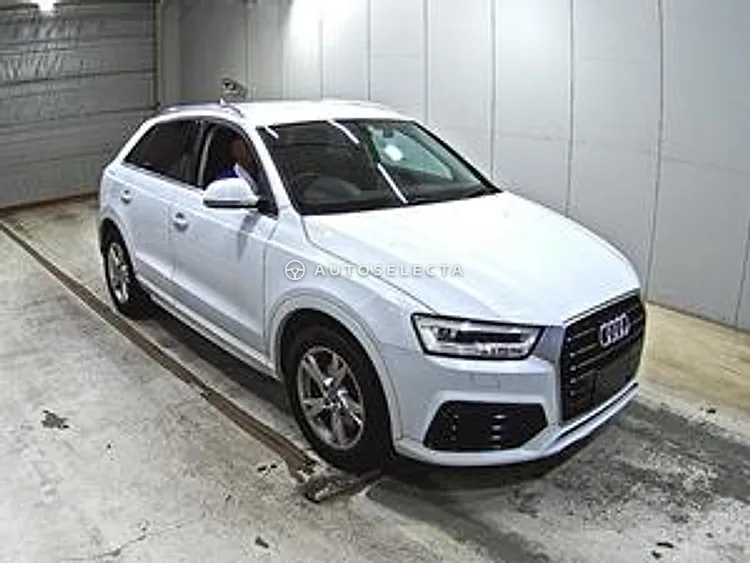 Audi Q3 2017, photo 1 of 1