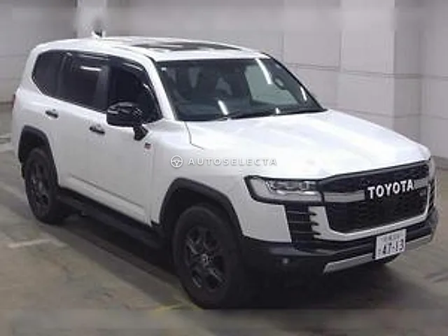 Toyota Land Cruiser GR Sport 2024, auction grade 5