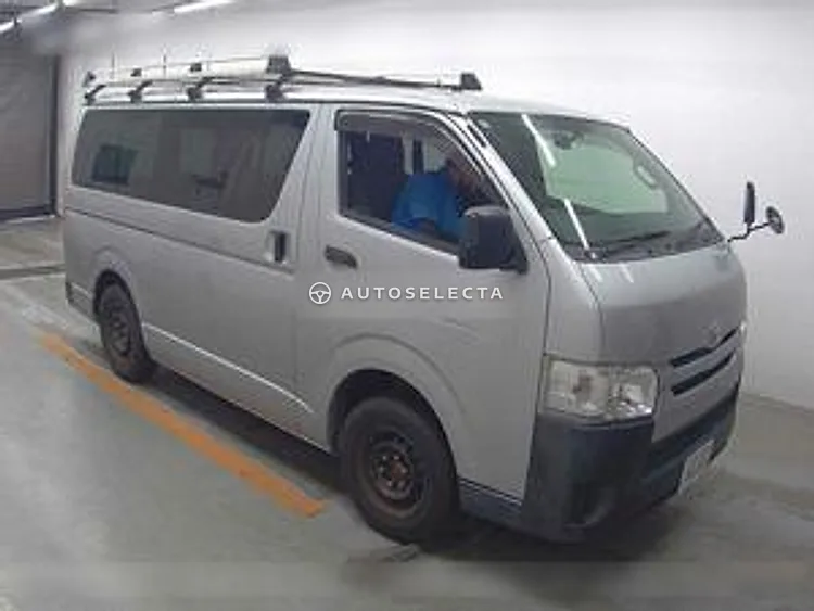 Toyota Hiace Van 2015, photo 1 of 1