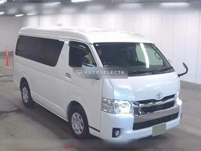 Toyota Hiace Wagon 2021, auction grade 4.5