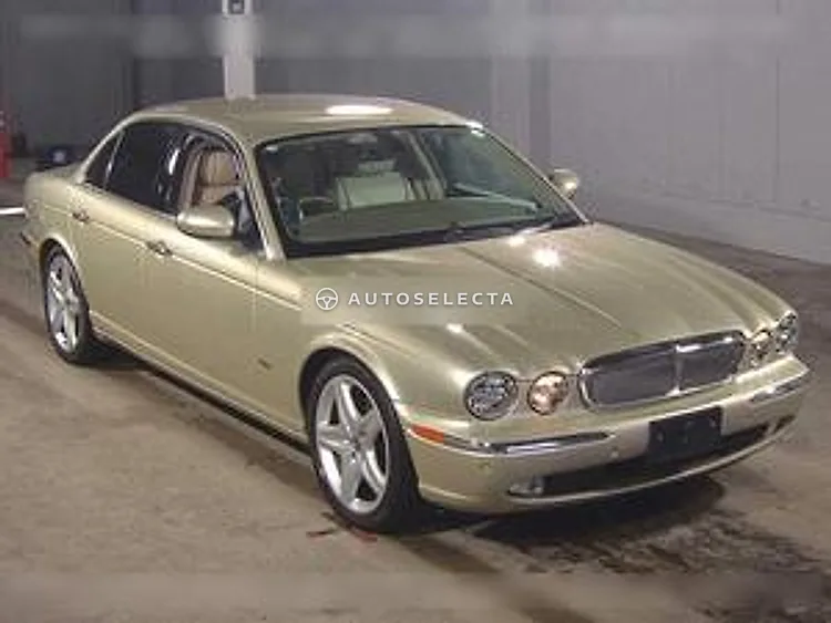 Jaguar XJ 2007, photo 1 of 6