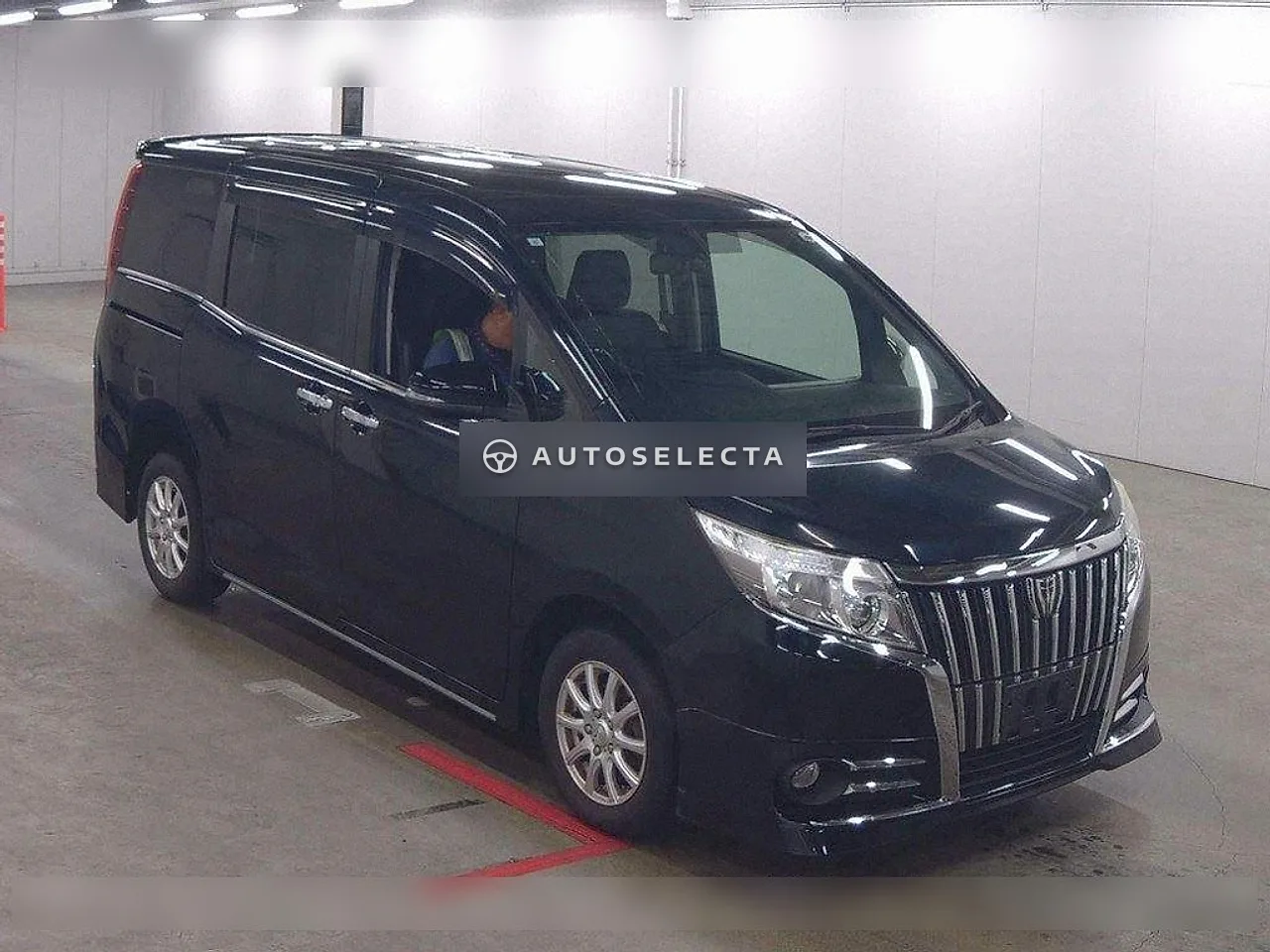 Toyota Esquire 2015, photo 1 of 1