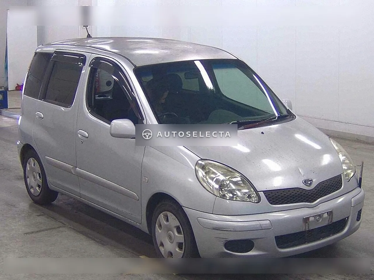 Toyota Funcargo 2003, photo 1 of 1