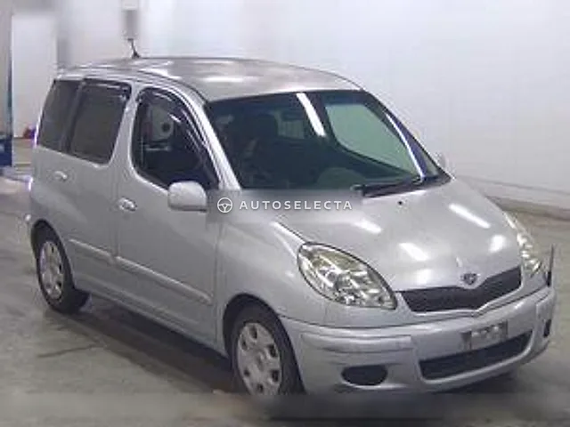 Toyota Funcargo 2003, auction grade 3