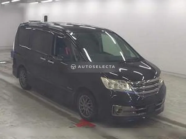 Nissan Serena 2013
